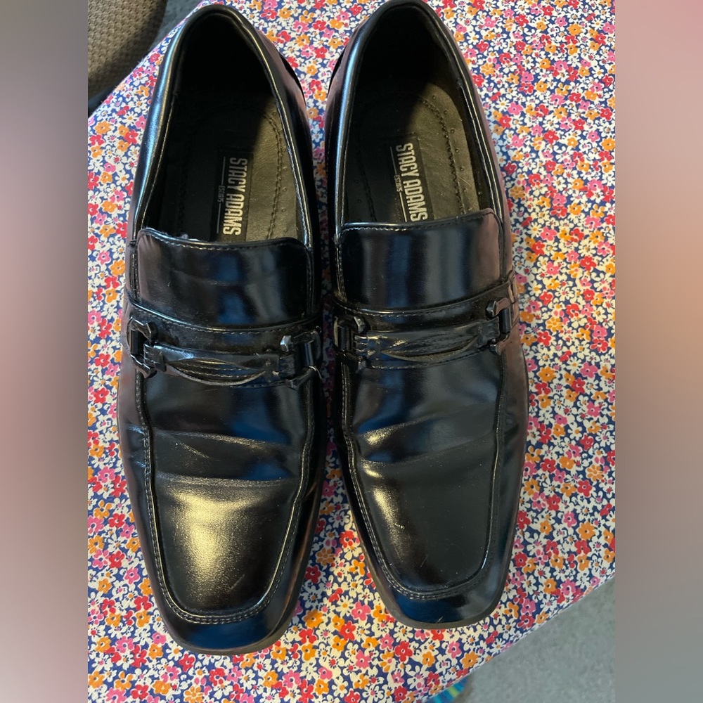 STACY ADAMS BOYS BLACK SLIP ON DRESS SHOE SIZE 4M